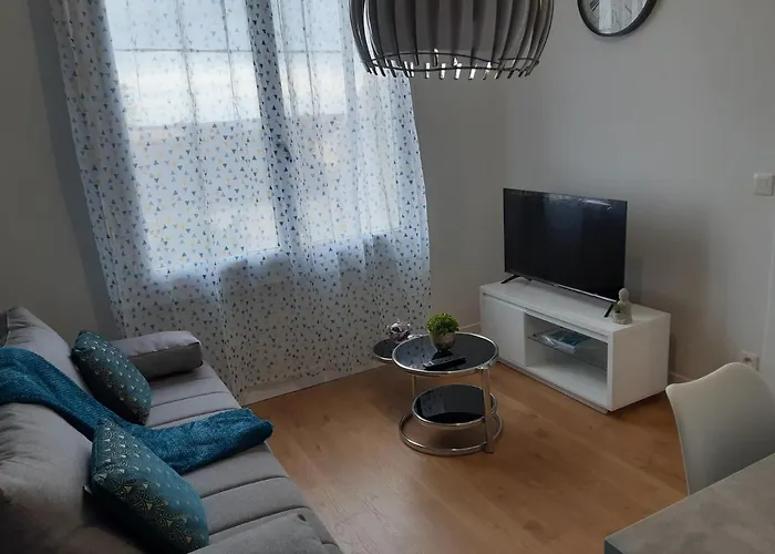 Duplex Confort - Circuit 24h - Pole Sante Sud - Centre Des Expositions - Technoparc 아파트 *